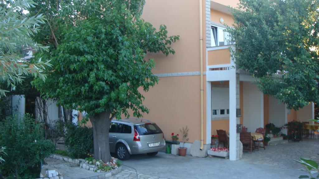 Apartments Valentino Супетарска-Драга Экстерьер фото