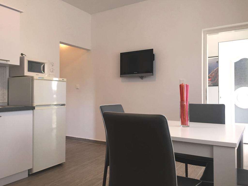 Apartments Valentino Супетарска-Драга Экстерьер фото